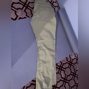 Khaki jeans
